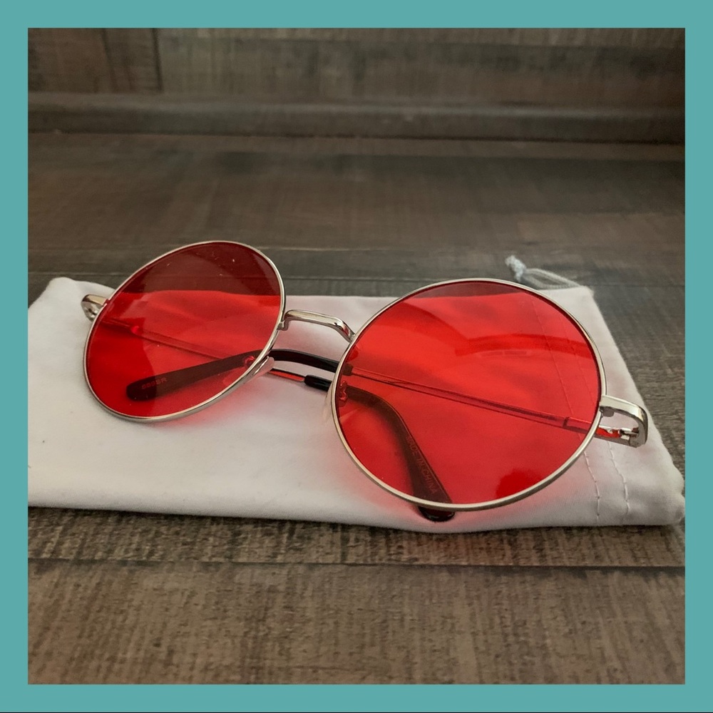 Glasses - red glasses